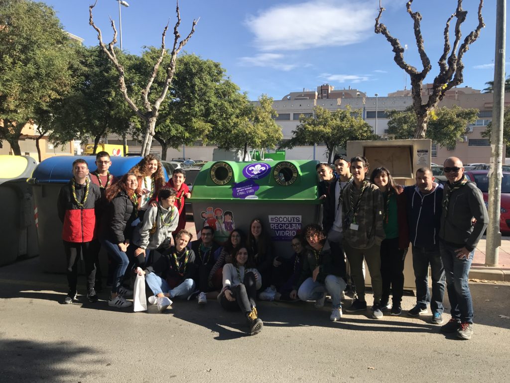 #ScoutsReciclanVidrio